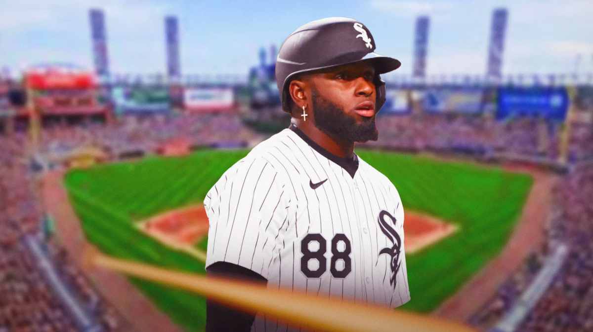 White Sox outfielder Luis Robert Jr. looking calm.