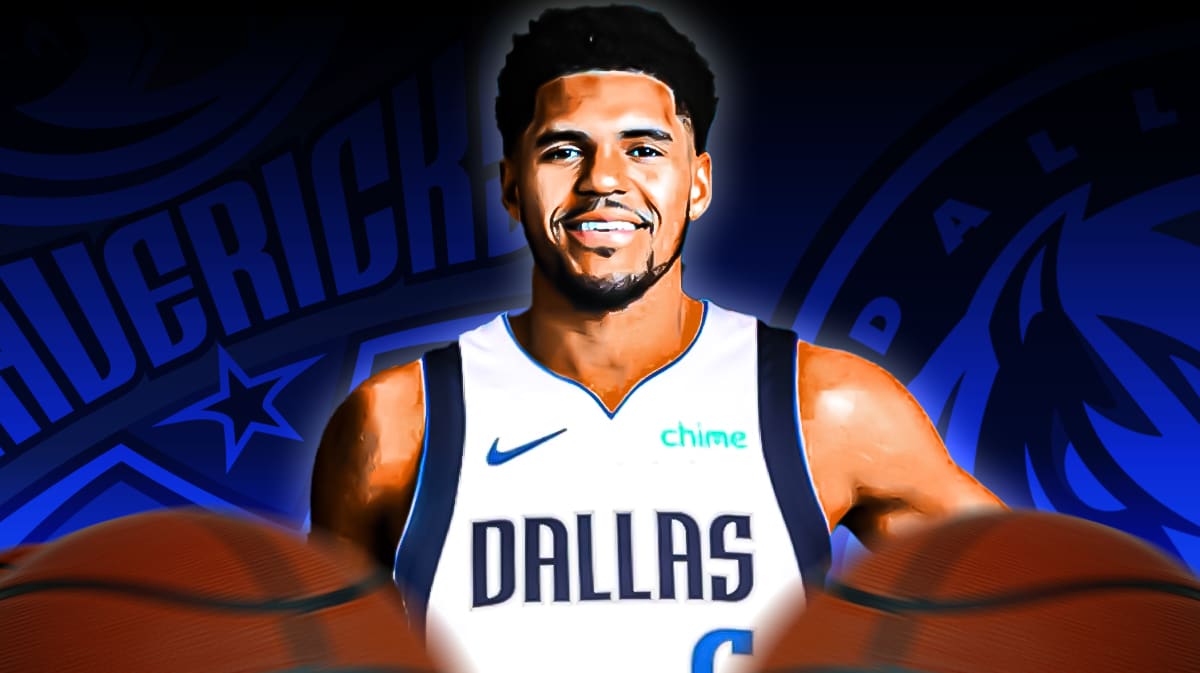 Tobias Harris in a Mavericks uniform.