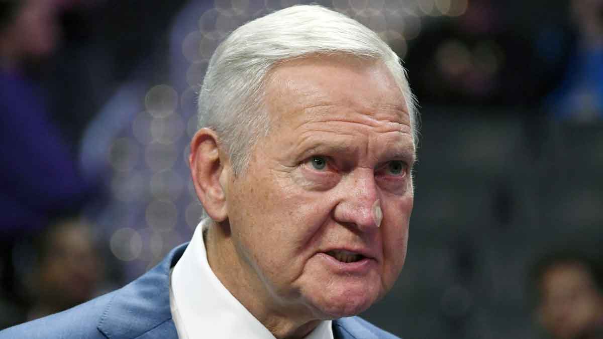 LA Clippers executive board member Jerry West reacts in the first half against the Chicago Bulls at the Staples Center