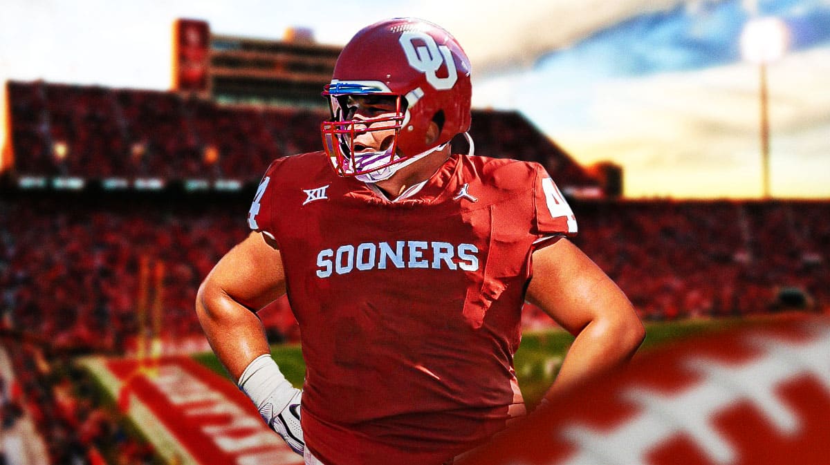 Photo: Branson Hickman in Oklahoma football jersey in action
