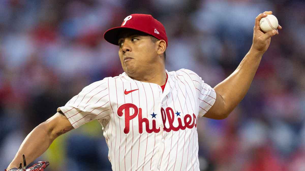 Philadelphia Phillies pitcher Ranger Suarez (55) throws a pitch against the New York Mets at Citizens Bank Park.