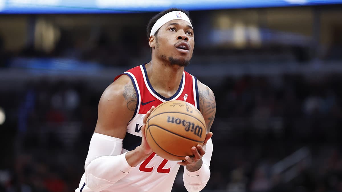 Washington Wizards forward Richaun Holmes (22) shoots a free throw against the Chicago Bulls during the second half at United Center.