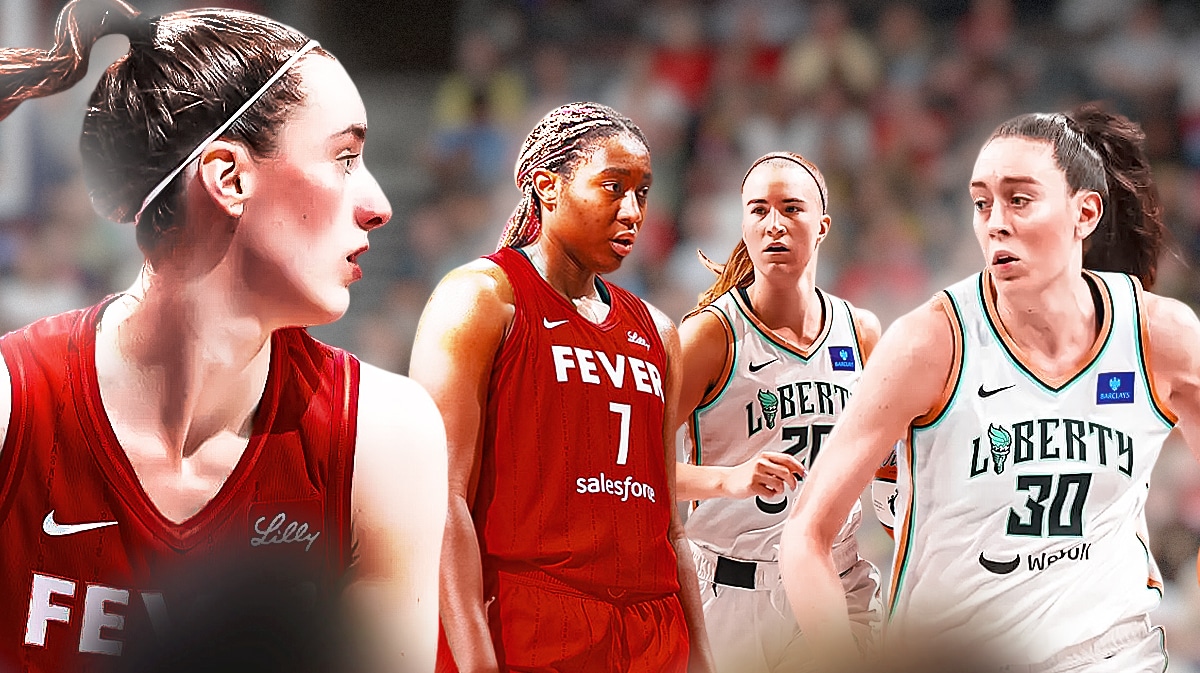 Fever Caitlyn Clark looking at Aliyah Boston and Liberty Breanna Stewart, Sabrina Ionescu