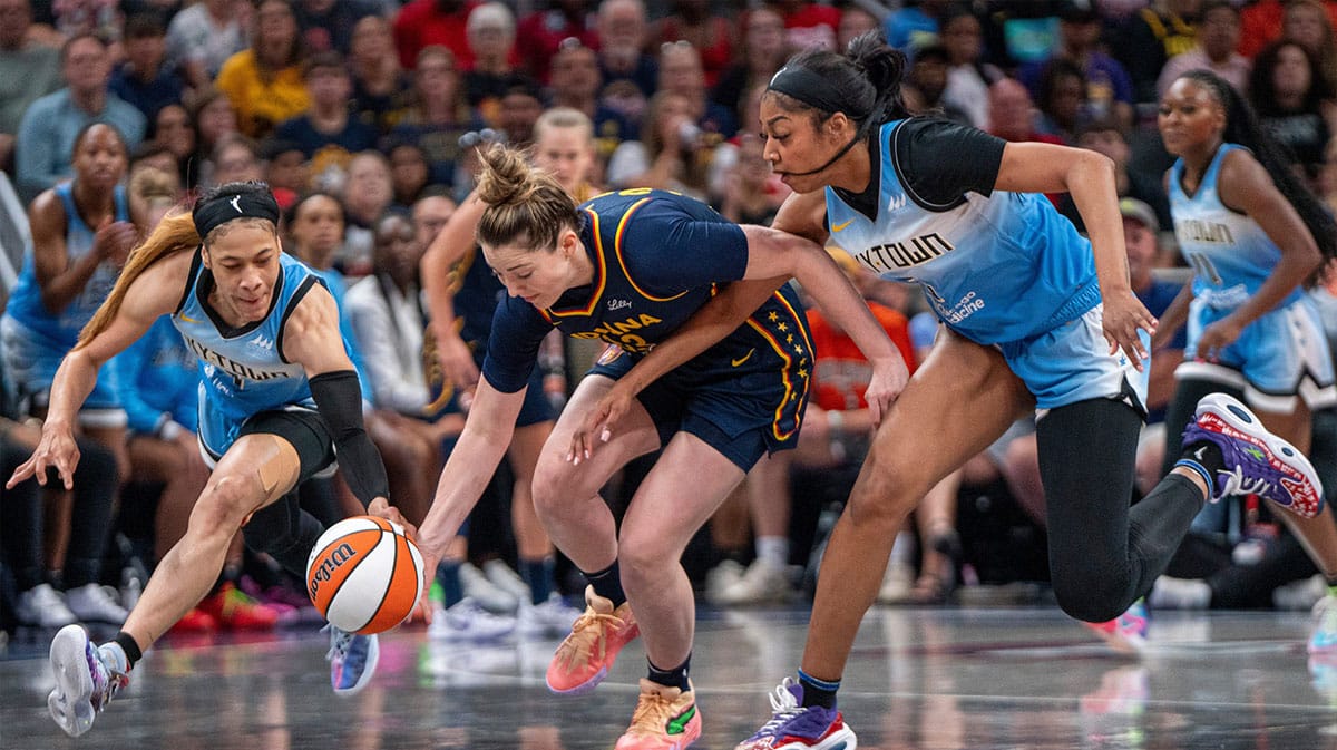 Storm agree to reunion with veteran forward