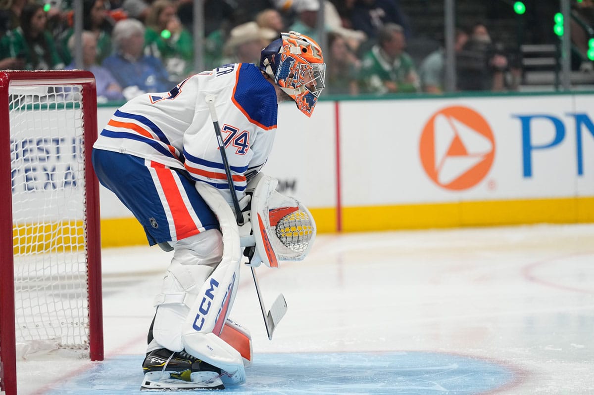 Edmonton Oilers goaltender Stuart Skinner (74) faces the Dallas Stars attack during the second period between the Dallas Stars and the Edmonton Oilers in game five of the Western Conference Final of the 2024 Stanley Cup Playoffs at American Airlines Center.