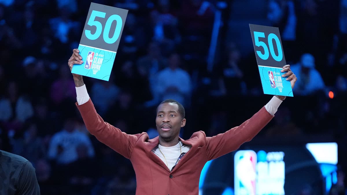 Jamal Crawford reacts in the Dunk Contest during the 2023 All Star Saturday Night at Vivint Arena.