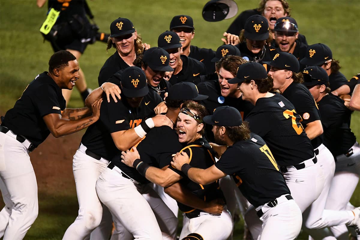 Tennessee celebrates advancing to College World Series after winning the Super Regional round