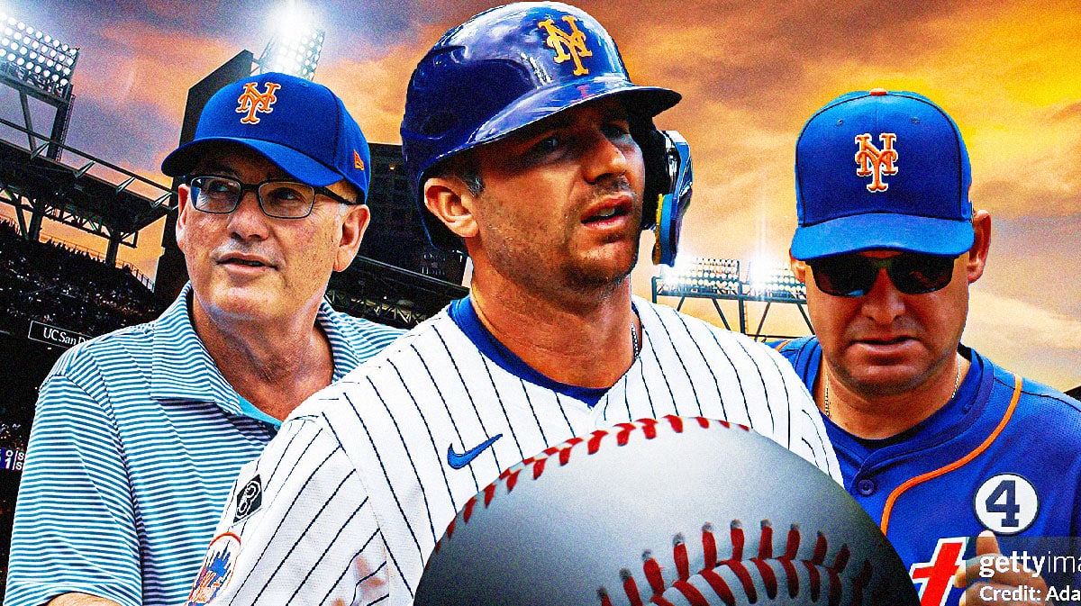 Pete Alonso with Steve Cohen and Carlos Mendoza in background