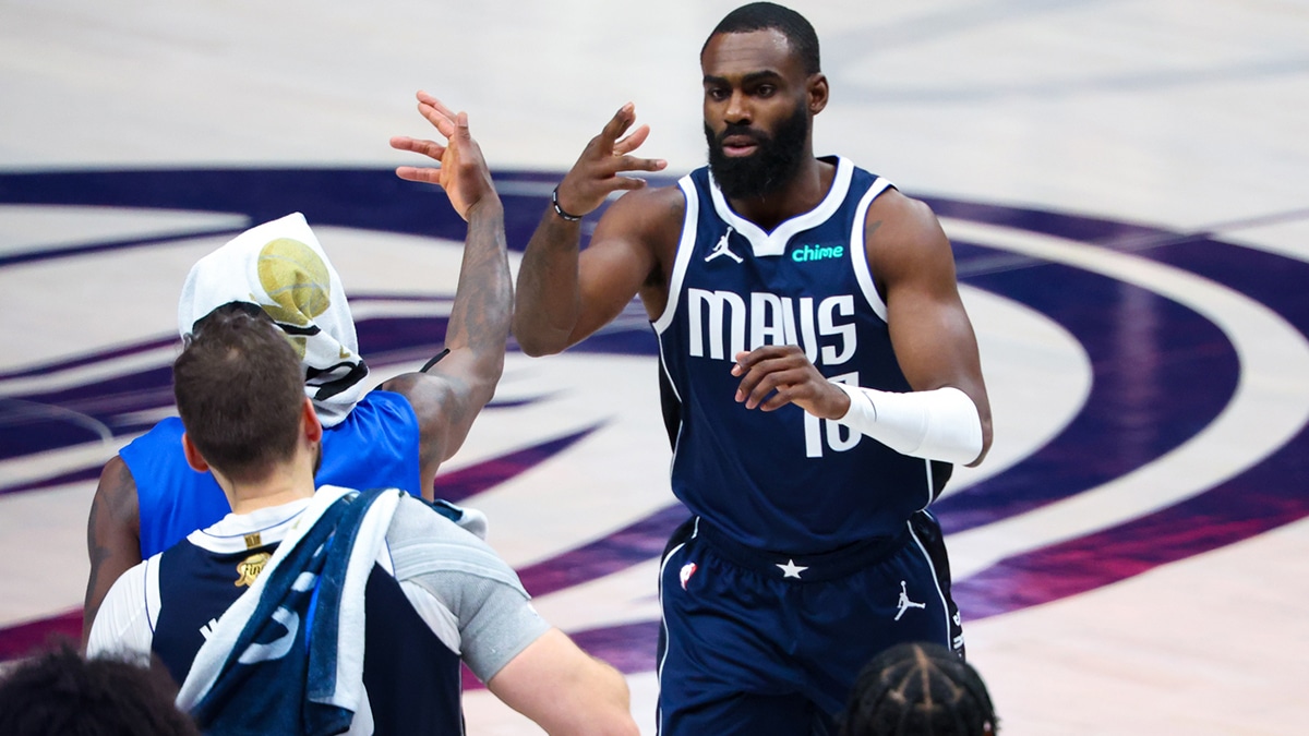  Dallas Mavericks forward Tim Hardaway Jr. (10) celebrates with teammates during the fourth quarter against the Boston Celtics during game four of the 2024 NBA Finals at American Airlines Center. 