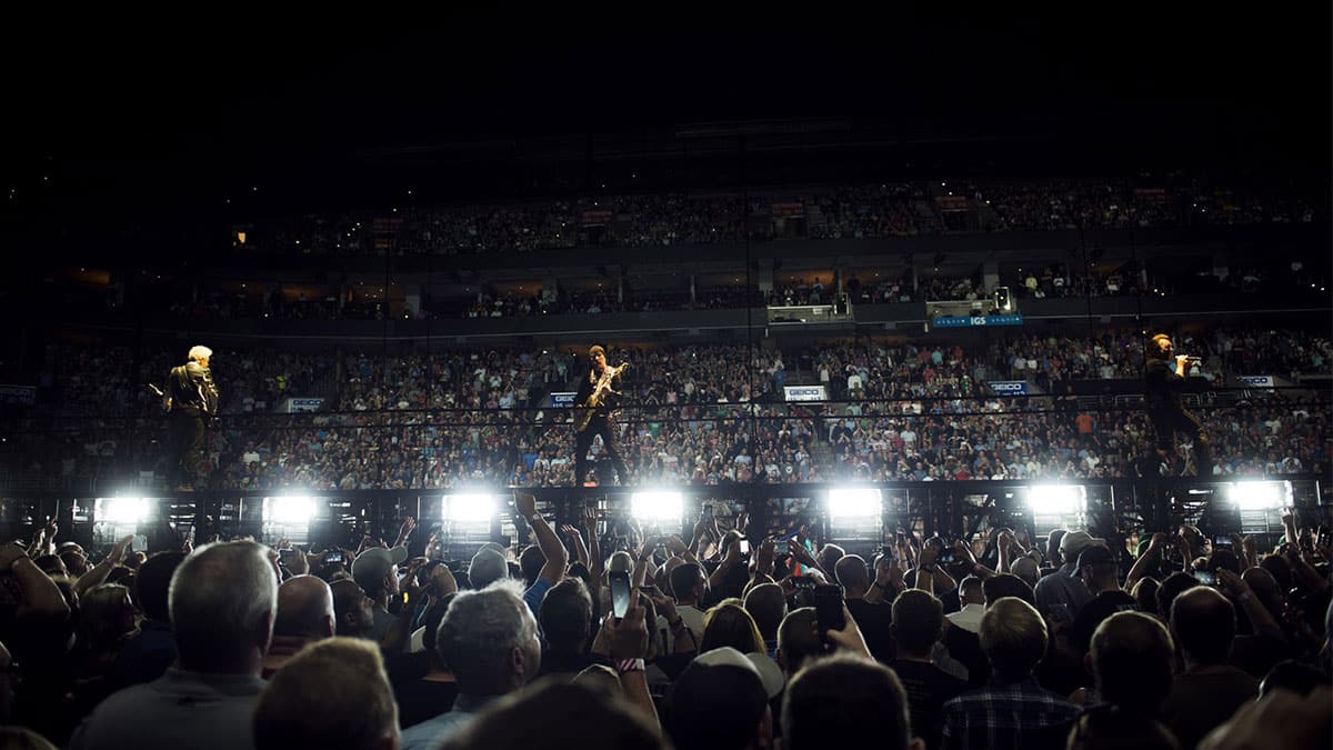 U2 performing on "Experience + Innocence" tour in 2018 in Philadelphia, Pennsylvania.