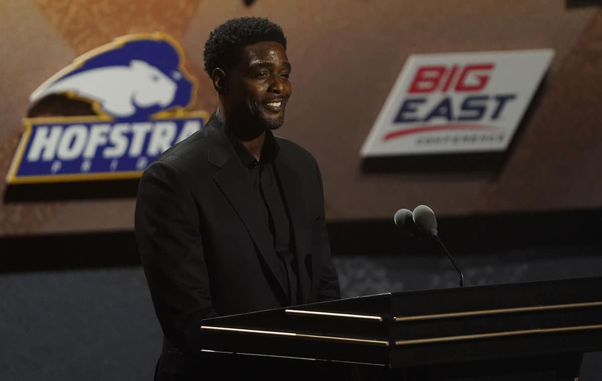 lass of 2021 inductee, Chris Webber speaks during the Naismith Memorial Basketball Hall of Fame Enshrinement at MassMutual Center. 