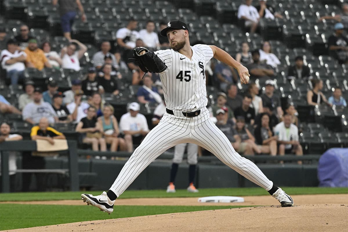  Chicago White Sox pitcher Garrett Crochet (45) delivers during the first inning against the Houston Astros at Guaranteed Rate Field. 