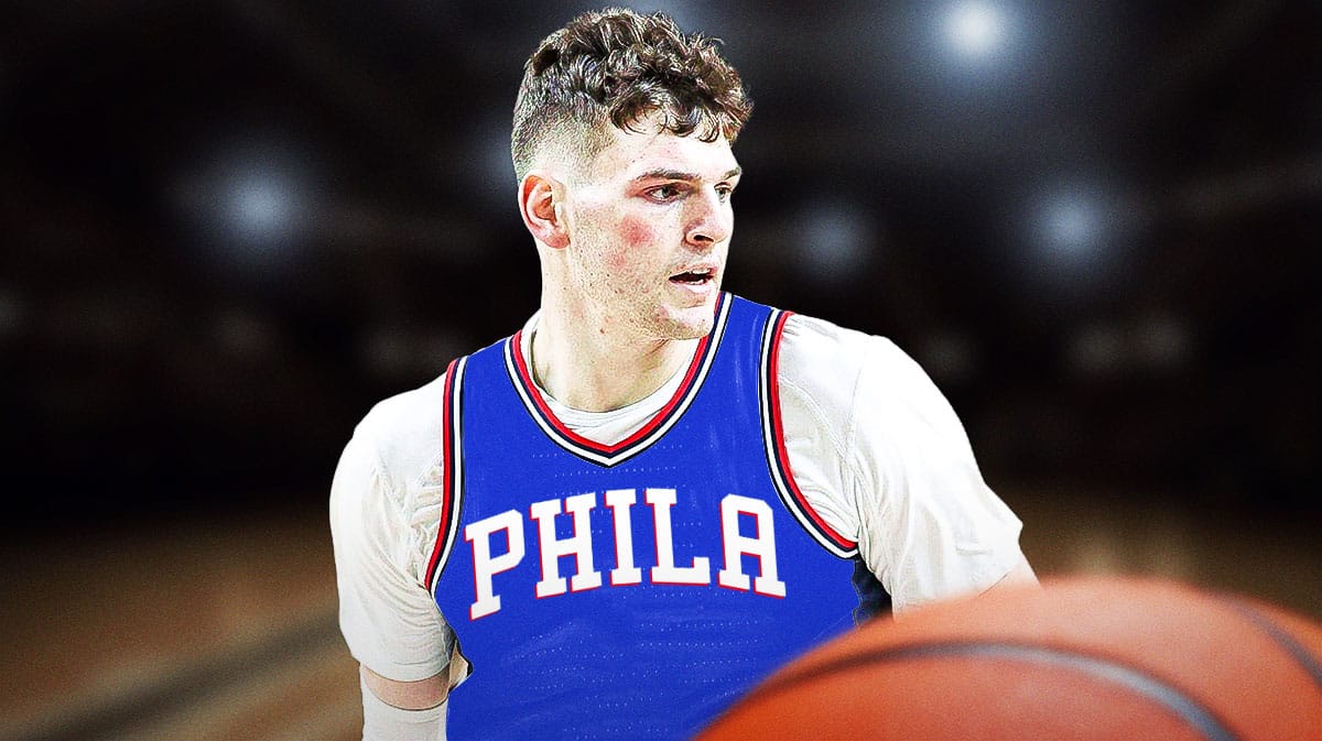 Photo: Donovan Clingan in 76ers jersey