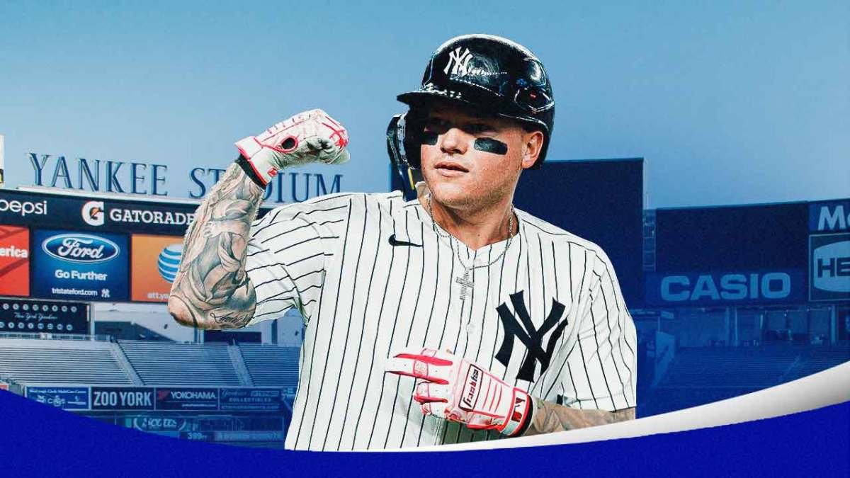 Yankees left fielder Alex Verdugo, Yankee Stadium in back