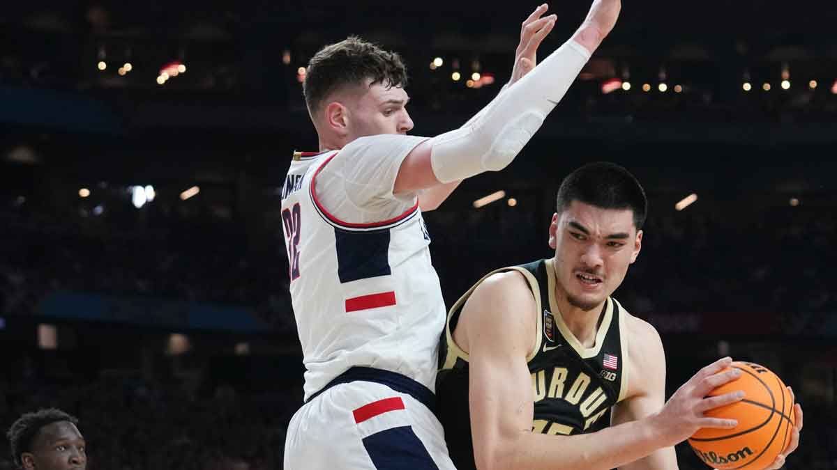 NBA Draft prospect Zach Edey in the national championship game