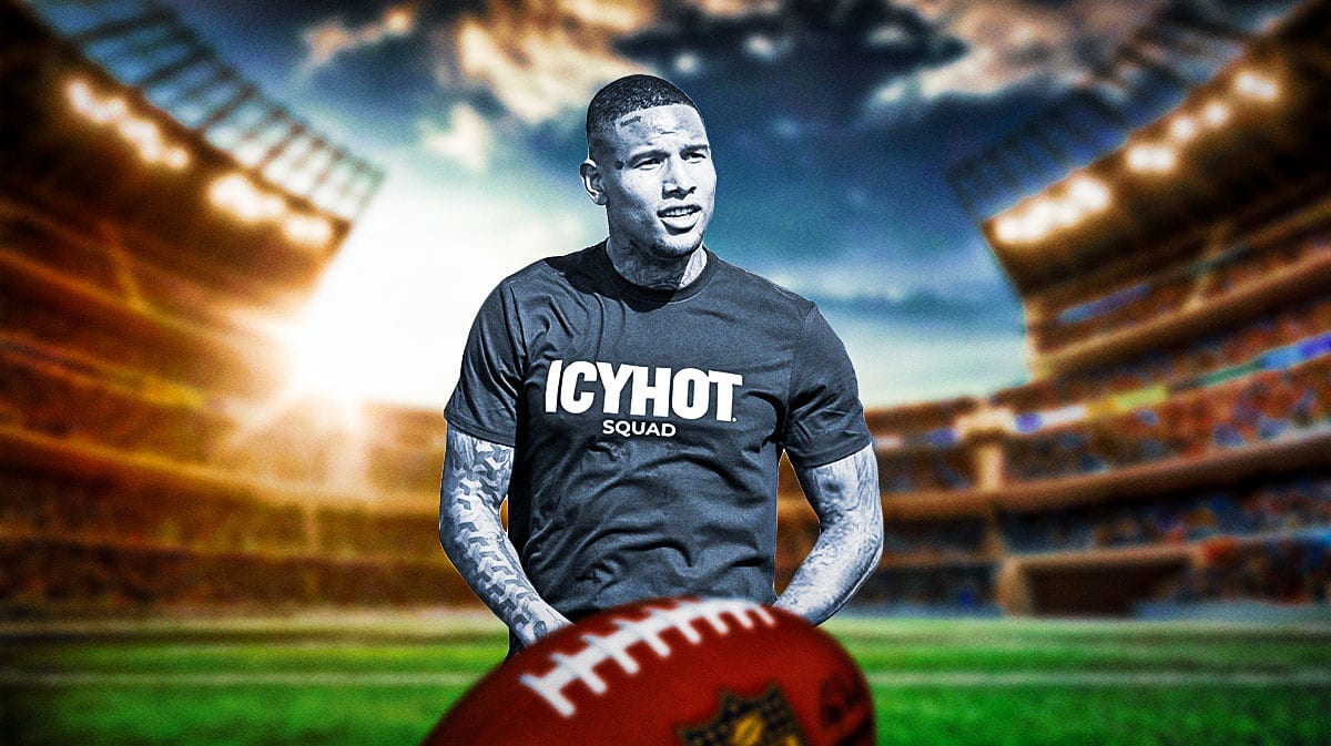 Darren Waller with a black and white filter