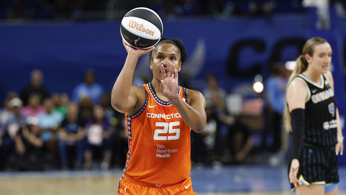 Connecticut Sun forward Alyssa Thomas (25) shoots a free throw against the Chicago Sky during the first half of a basketball game.