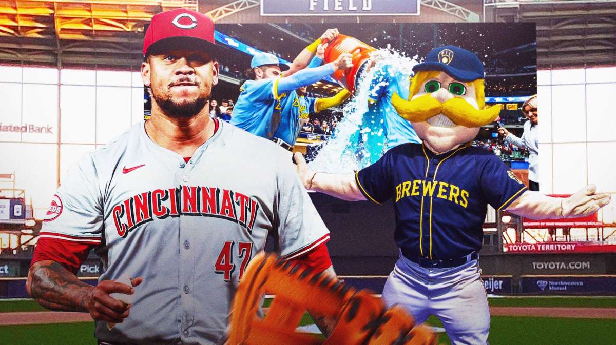 Brewers mascot with Frankie Montas as the Brewers brought in the former Reds pitcher at the MLB trade deadline.