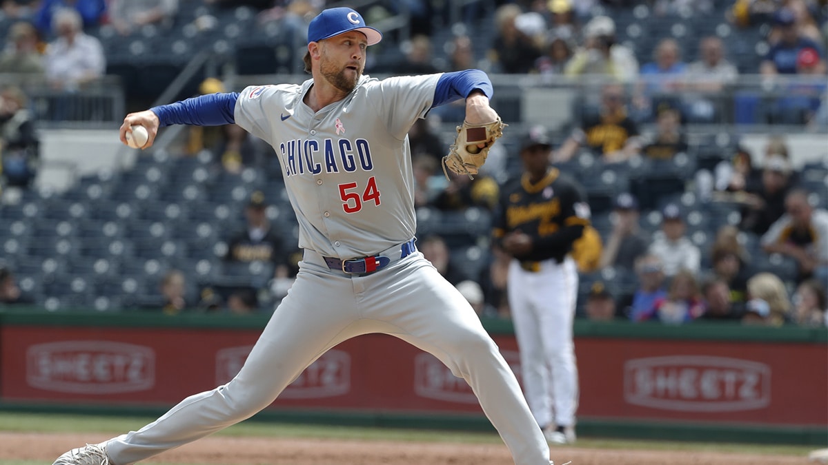 Chicago Cubs relief pitcher Colten Brewer (54) pitches against the Pittsburgh Pirates during the sixth inning at PNC Park.