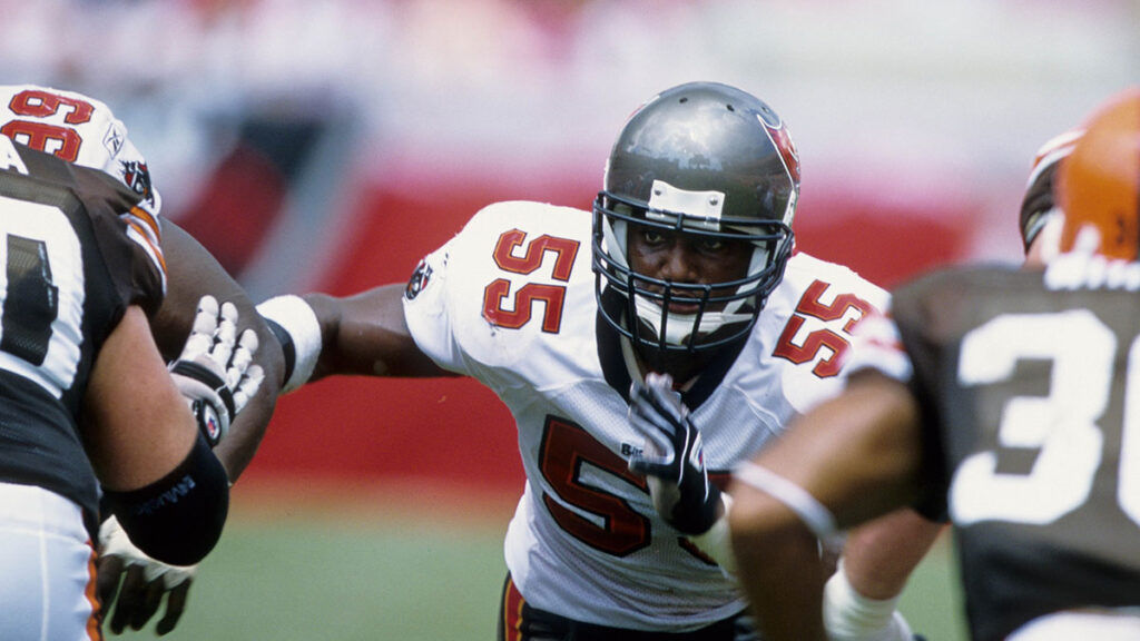 Tampa Bay Buccaneers linebacker Derrick Brooks (55) in action against the Cleveland Browns at Raymond James Stadium