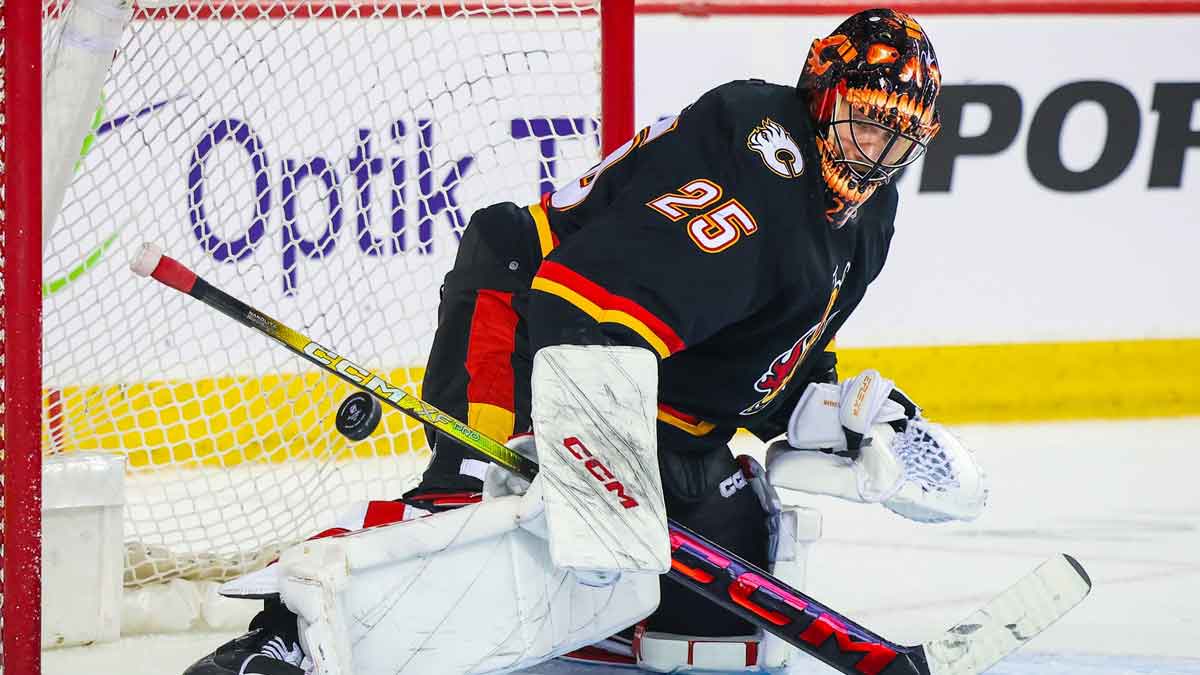 Calgary Flames goaltender Jacob Markstrom (25) makes a save against the Edmonton Oilers during the third period at Scotiabank Saddledome.