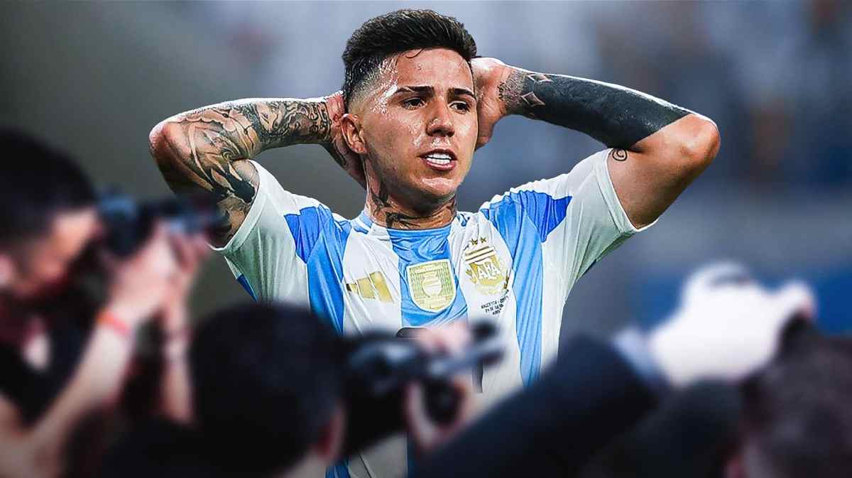 Enzo Fernandez in front of the Copa America logo