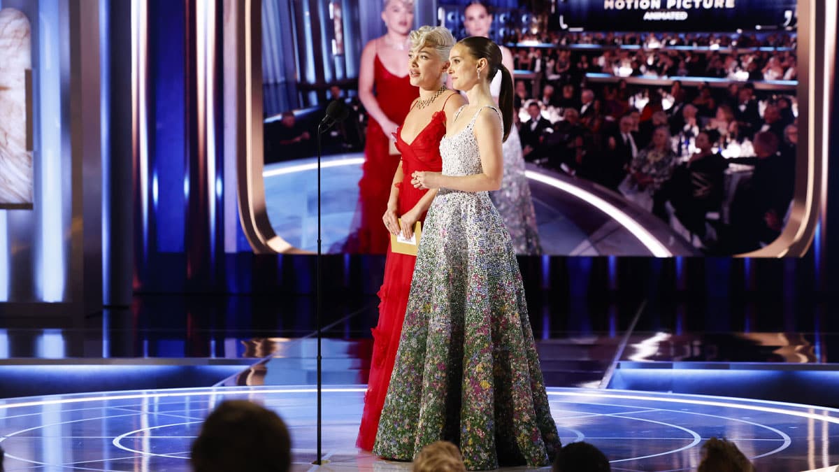 Florence Pugh, Natalie Portman presenting at the 2024 Oscars.