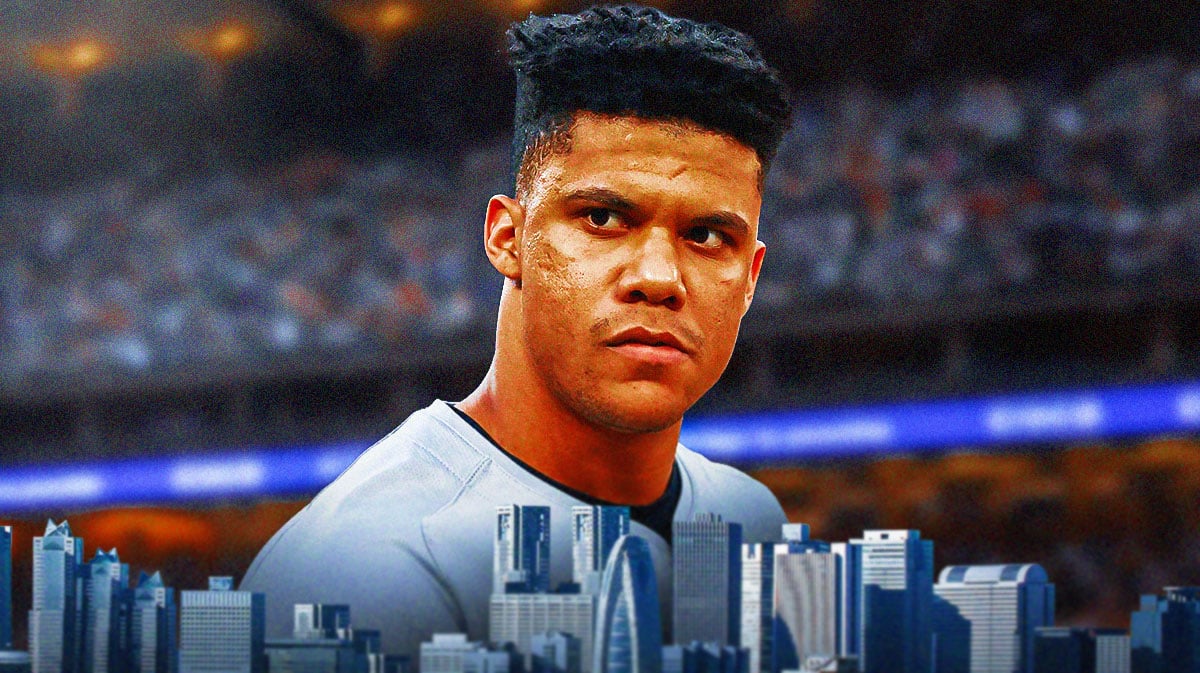 Yankees' Juan Soto looking worried.