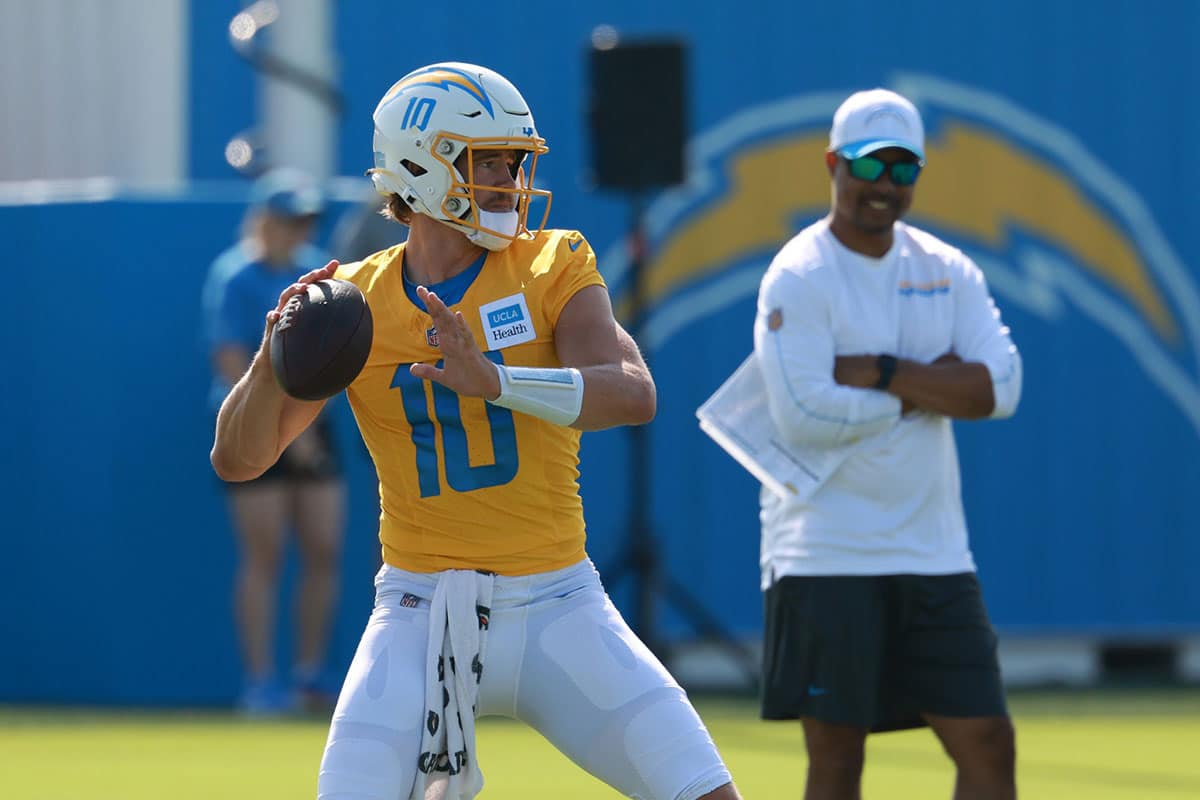 Los Angeles Chargers quarterback Justin Herbert (10) throws during the first day of training camp at The Bolt.