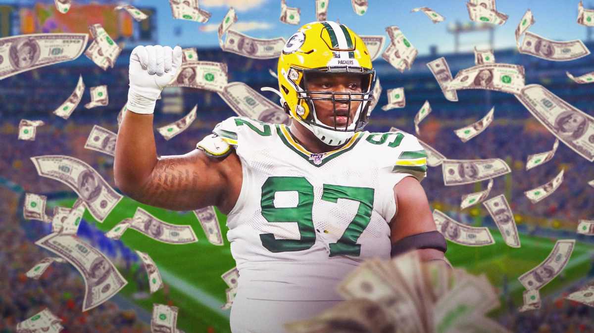 Kenny Clark after signing with Jordan Love, Brian Gutekunst, and Matt LaFleur Packers