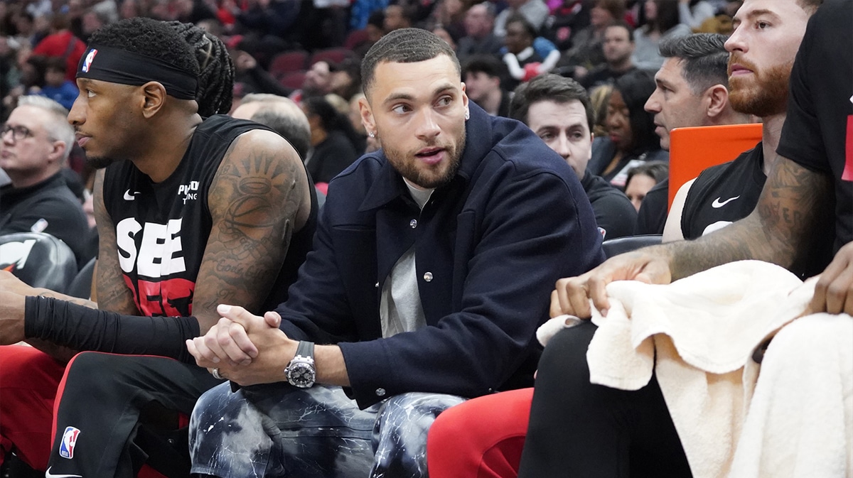 hicago Bulls guard Zach LaVine (8) sits on the bench in street clothes during the first quarter at United Center.