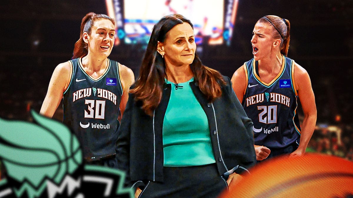 WNBA New York Liberty coach Sandy Brondello, New York Liberty players Breanna Stewart, Sabrina Ionescu