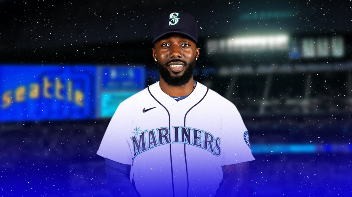 Randy Arozarena in Mariners jersey, T-Mobile Park in background