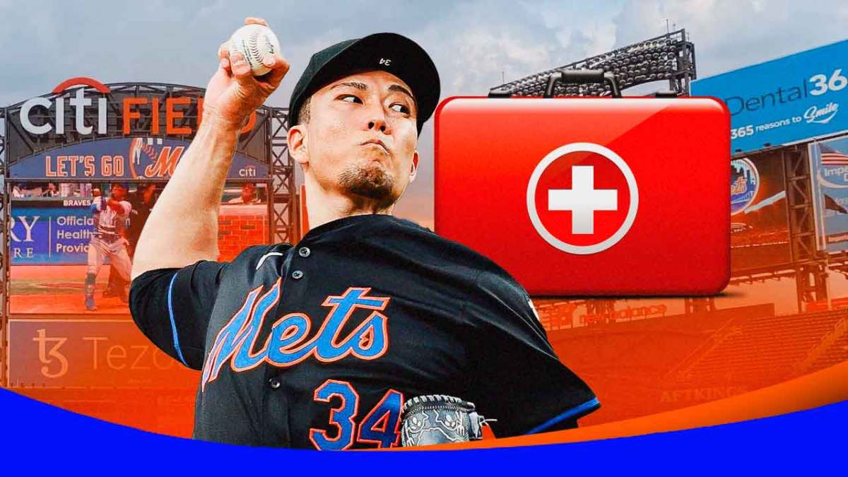 Photo: Kodai Senga in action in Mets jersey, medical kit beside him