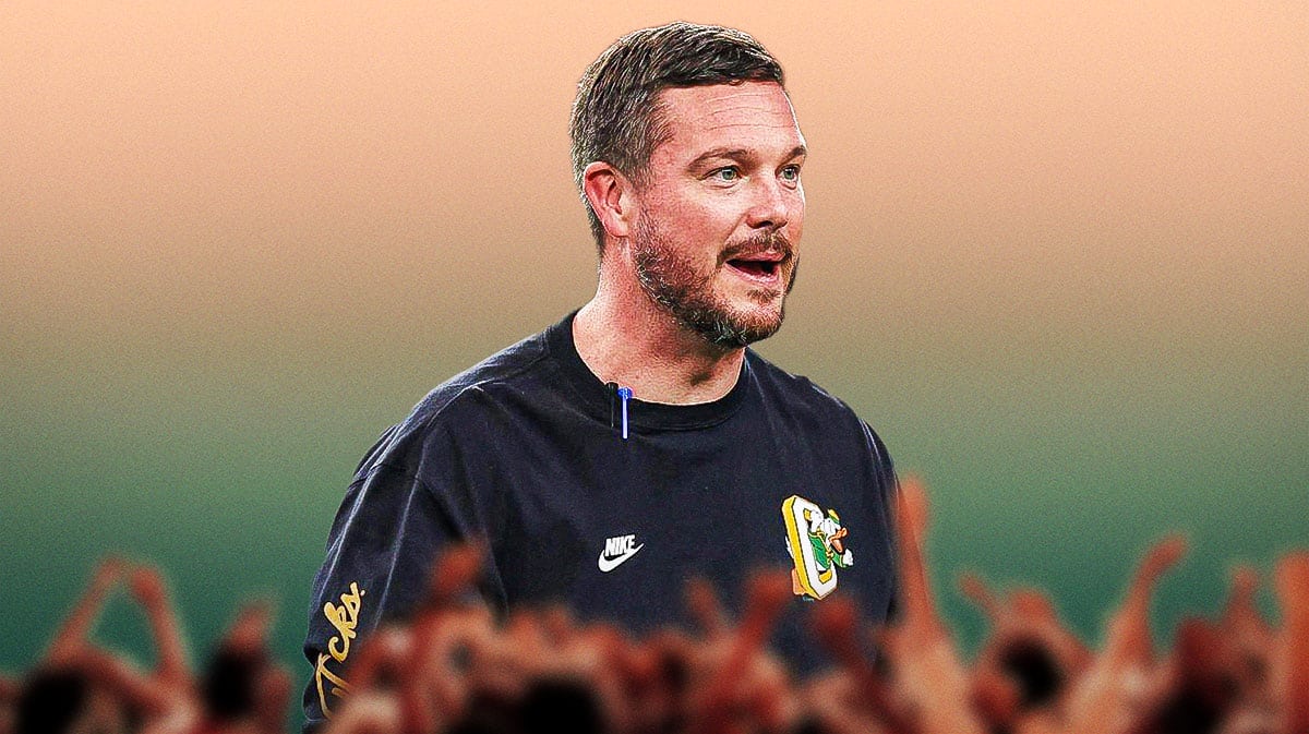 Oregon football coach Dan Lanning