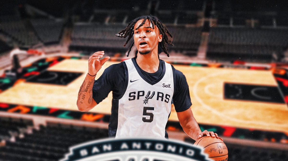 Stephon Castle in a Spurs Summer League jersey