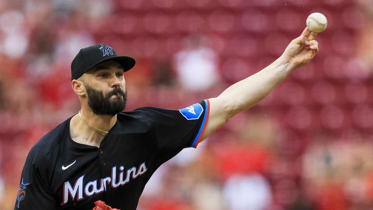  Miami Marlins relief pitcher Tanner Scott (66) pitches against the Cincinnati Reds in the ninth inning at Great American Ball Park.