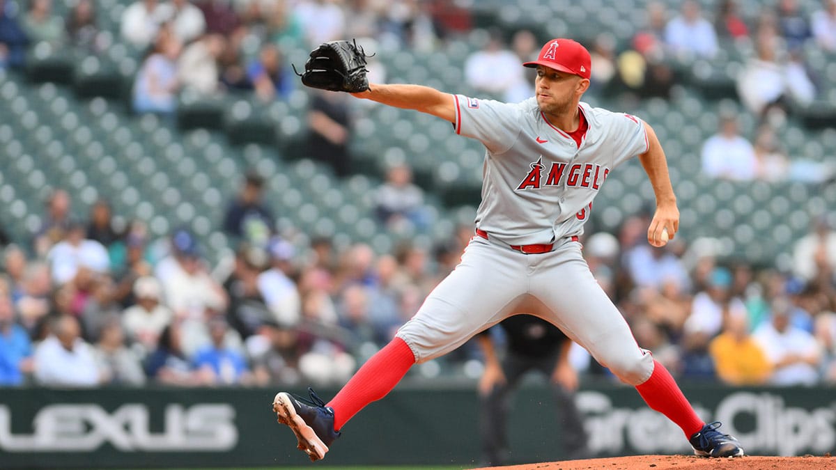 Los Angeles Angels starting pitcher Tyler Anderson (31) pitches to the Seattle Mariners during the first inning at T-Mobile Park