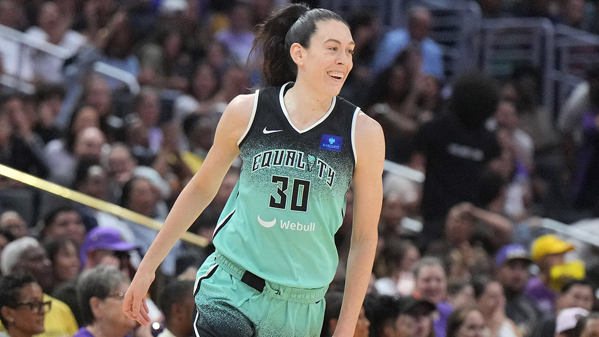 New York Liberty forward Breanna Stewart (30) celebrates in the first half against the LA Sparks Crypto.com Arena.