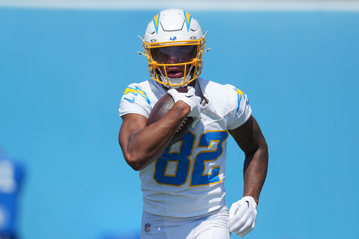 Los Angeles Chargers wide receiver Brenden Rice (82) carries the ball during minicamp at the Hoag Performance Center.