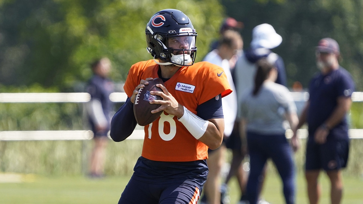 Chicago Bears quarterback Caleb Williams (18) throws a pass during Chicago Bears Training Camp at Halas Hall.