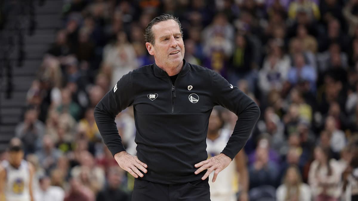 Feb 12, 2024; Salt Lake City, Utah, USA; Golden State Warriors assistant head coach Kenny Atkinson during the second half against the Utah Jazz at Delta Center. Credit: Chris Nicoll-USA TODAY Sports