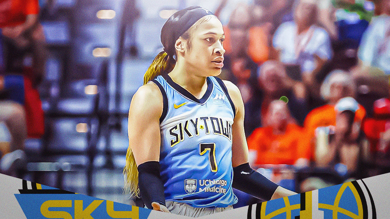 Chicago Sky's Chennedy Carter in WIntrust Arena looking at Aces' A'ja Wilson
