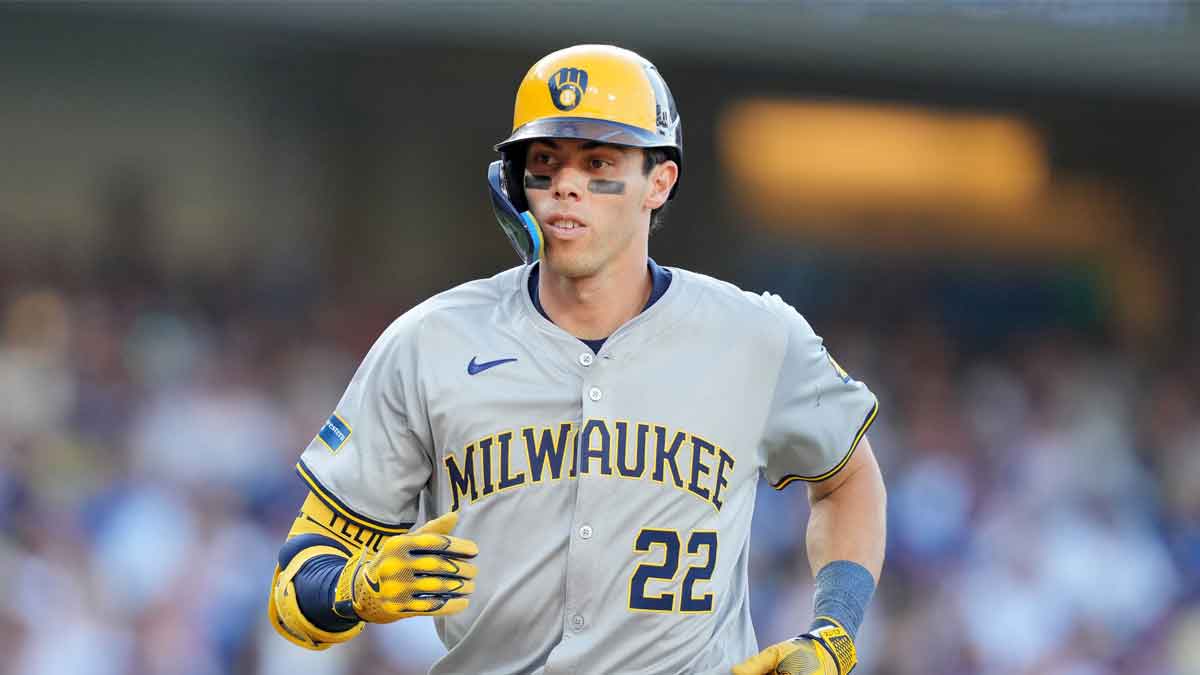 Milwaukee Brewers left fielder Christian Yelich (22) runs the bases after hitting a home run in the eighth inning against the Los Angeles Dodgers at Dodger Stadium.