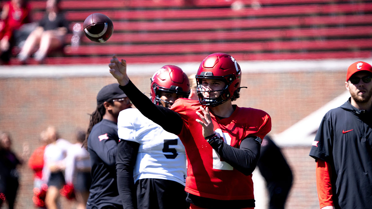 Cincinnati football to announce transfer as starting QB for 2024 season