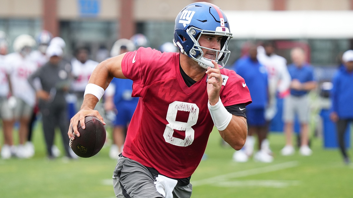 New York Giants quarterback Daniel Jones (8) scrambles during training camp at Quest Diagnostics Training Center. 