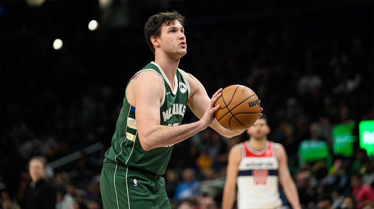 Milwaukee Bucks forward Danilo Gallinari (12) shoots a free throw in the first quarter against the Washington Wizards at Capital One Arena.