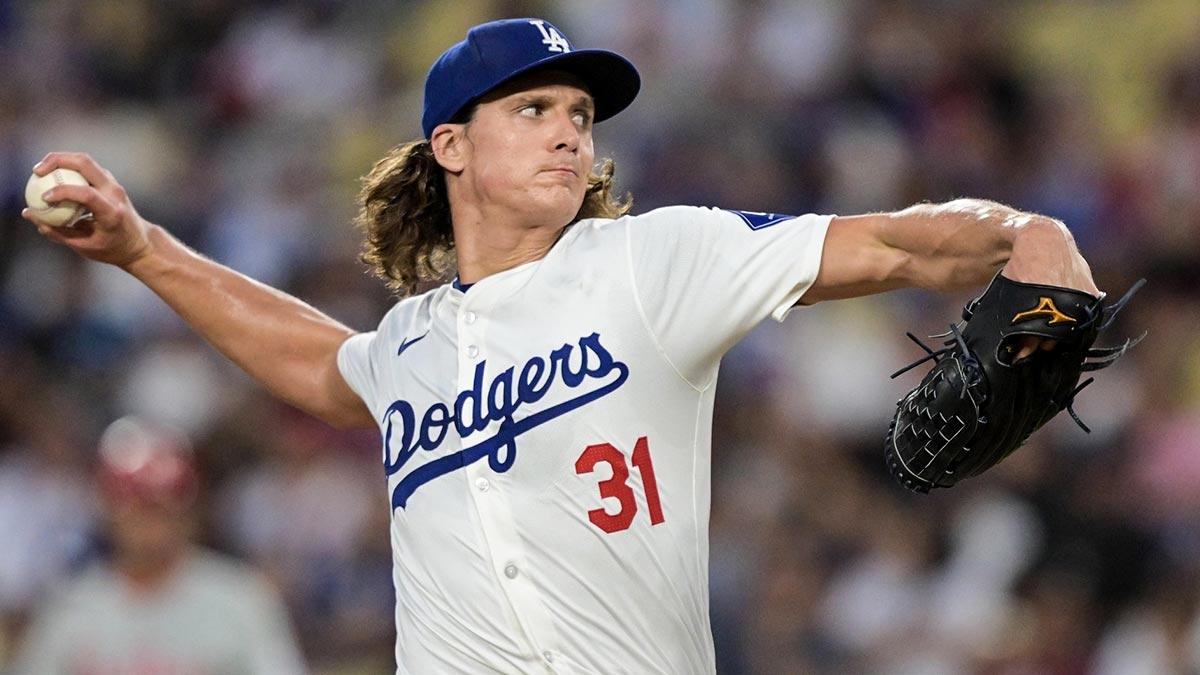 Los Angeles Dodgers starting pitcher Tyler Glasnow (31) delivers to the plate in the third inning against the Philadelphia Phillies at Dodger Stadium.