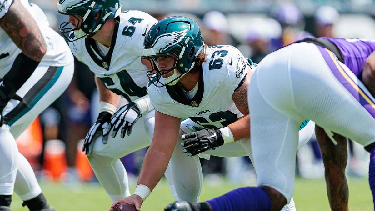 Philadelphia Eagles center Dylan McMahon (63) prepares to snap the ball against the Minnesota Vikings during the second quarter at Lincoln Financial Field.