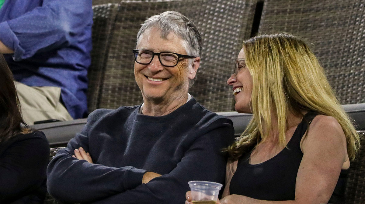 Elisabeth Shue with Bill Gates in 2022.